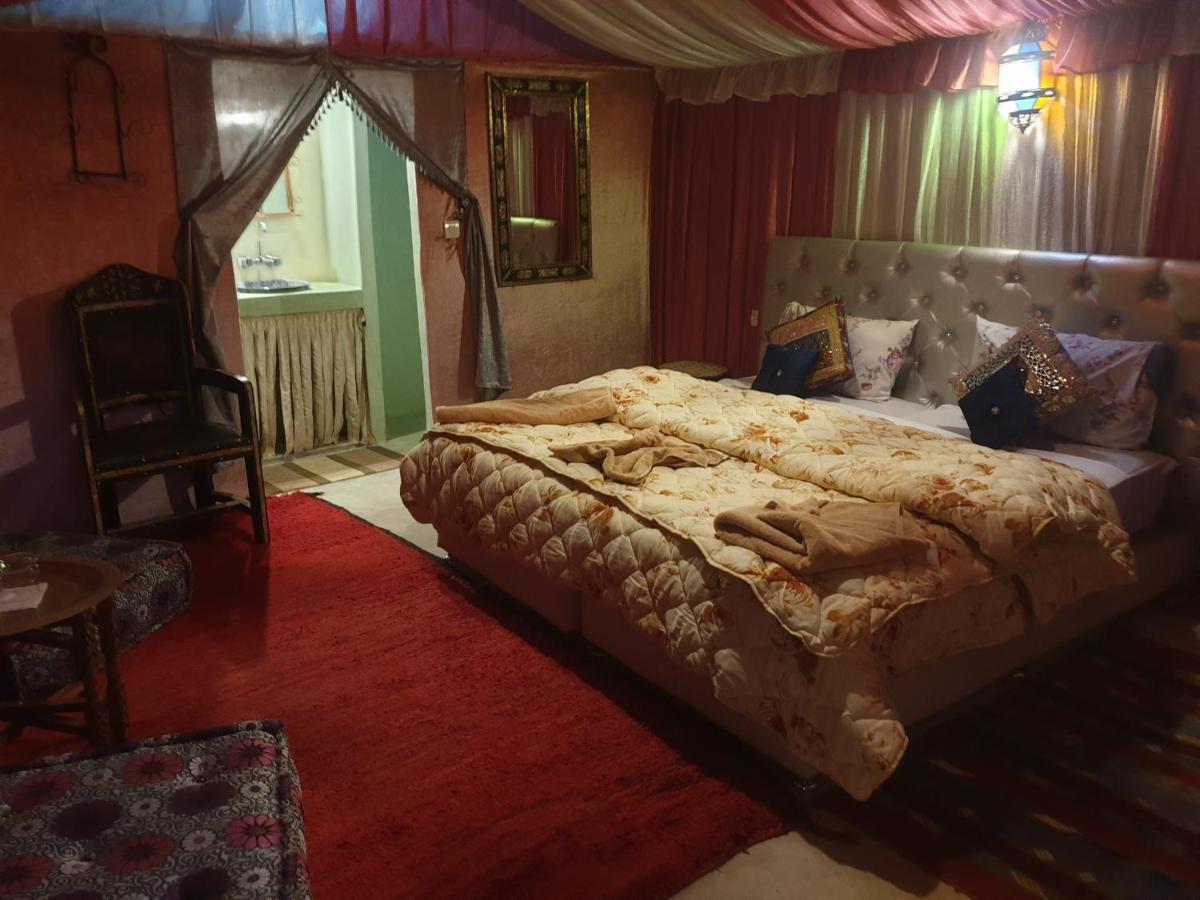 Auberge Sahara Garden Lac Yasmins Luaran gambar