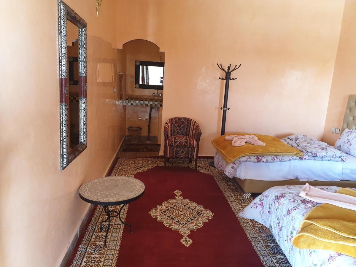 Auberge Sahara Garden Lac Yasmins Luaran gambar