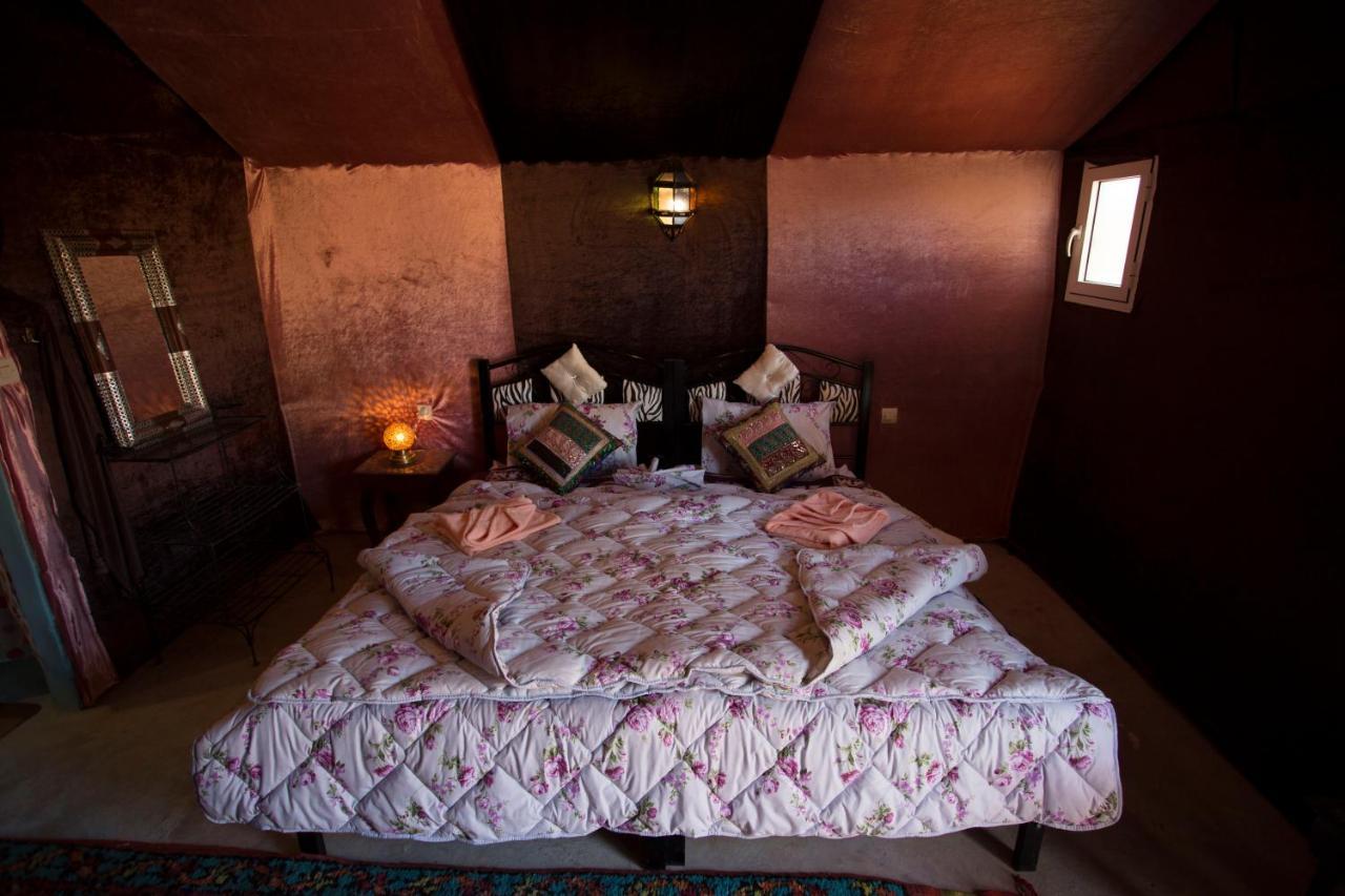 Auberge Sahara Garden Lac Yasmins Luaran gambar